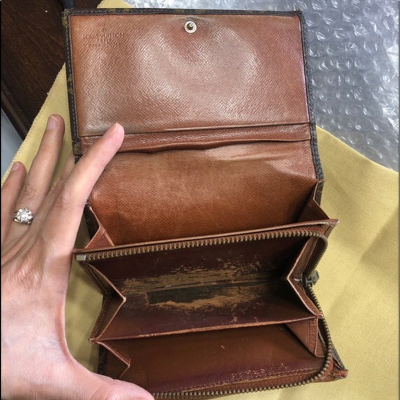 Louis Vuitton wallet - Picture 4 of 5